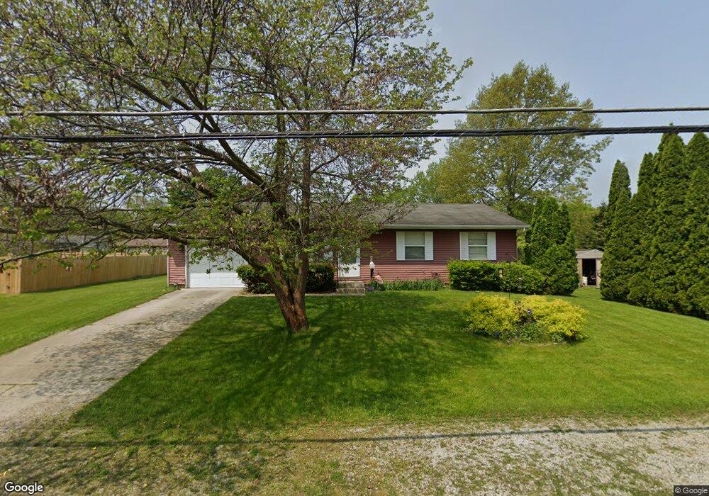 615 N Maple St, Lagrange, IN 46761 - photo 1