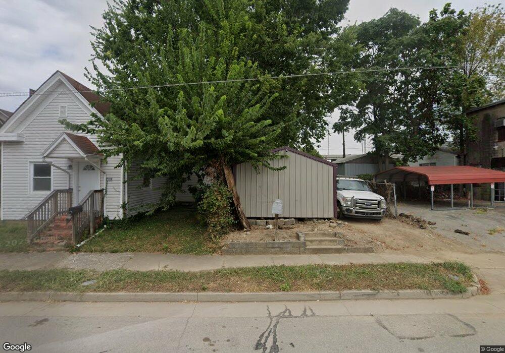 212 W 4th St, New Albany, IN 47150 - photo 1
