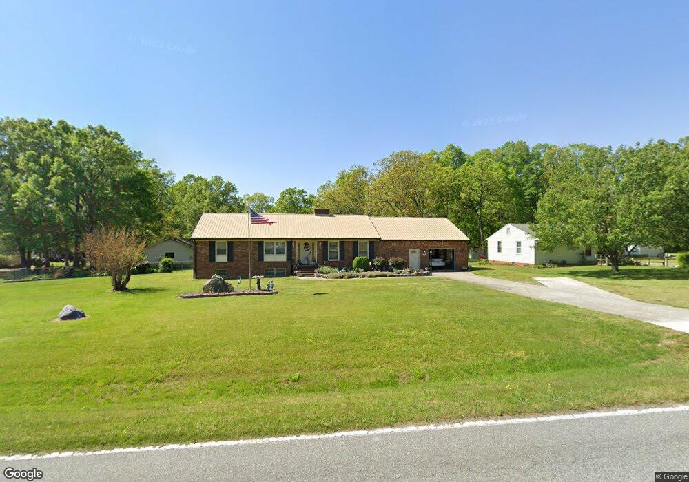 5404 Drake Rd, Greensboro, NC 27406 - photo 1