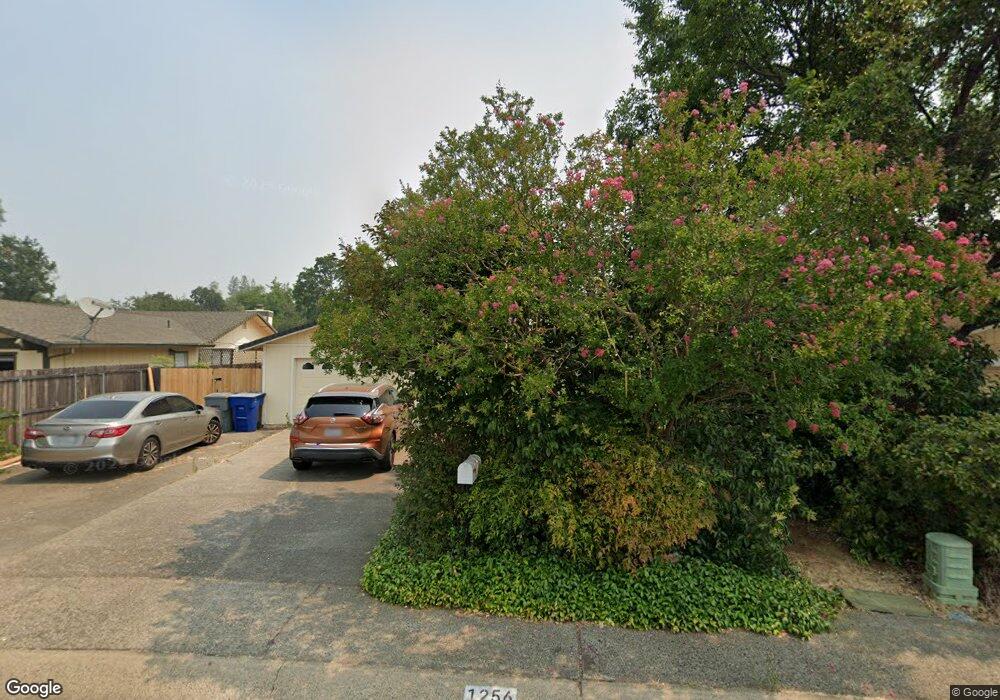 1256 Hawthorne Ave, Redding, CA 96002 - photo 1