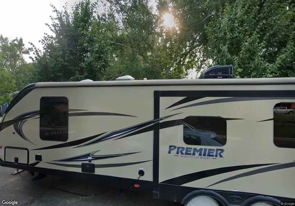 325 19th Ave NE, Jamestown, ND 58401 - photo 1