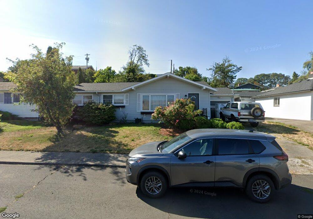 1808 E 14th St, the Dalles, OR 97058 - photo 1