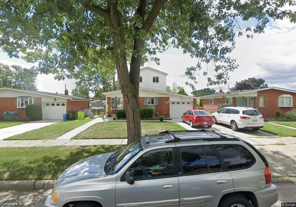 16026 Larkspur St, Roseville, MI 48066 - photo 1