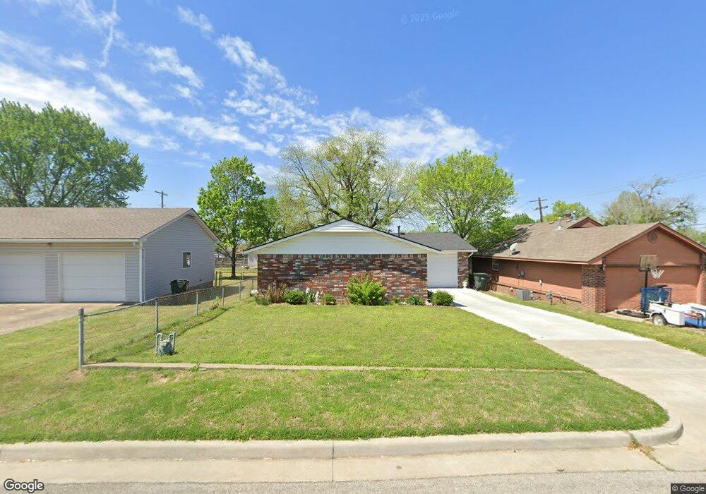 604 S Apple St, Sapulpa, OK 74066 - photo 1