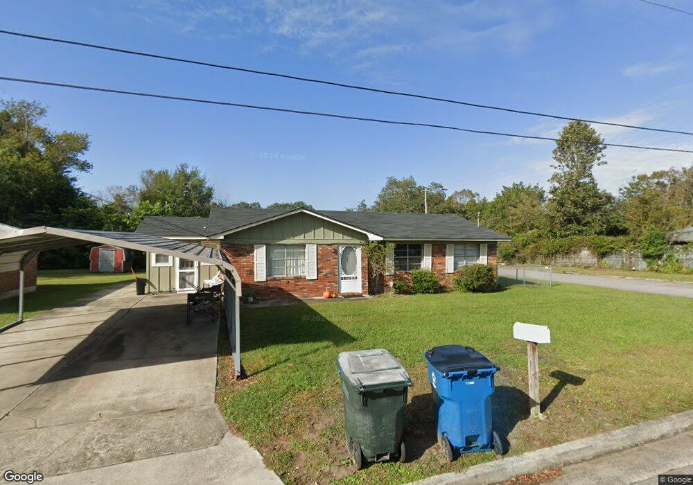 2327 Bartow St, Brunswick, GA 31520 - photo 1