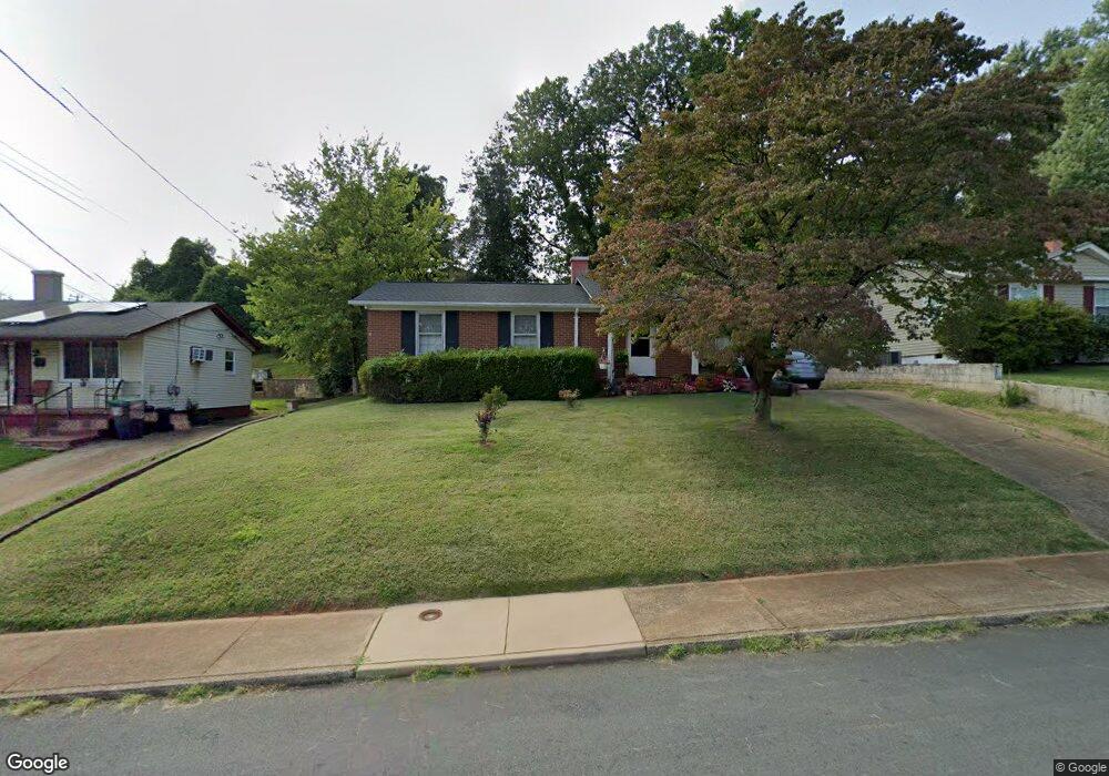 1121 Leonard St, Charlottesville, VA 22902 - photo 1