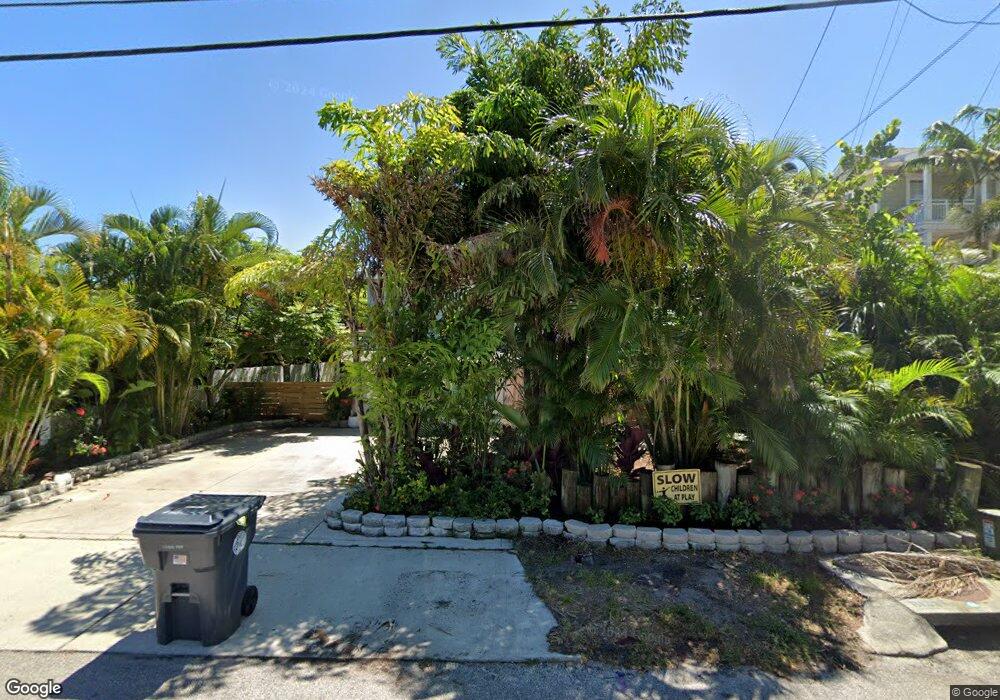 8101 Bayshore Dr, Treasure Island, FL 33706 - photo 1