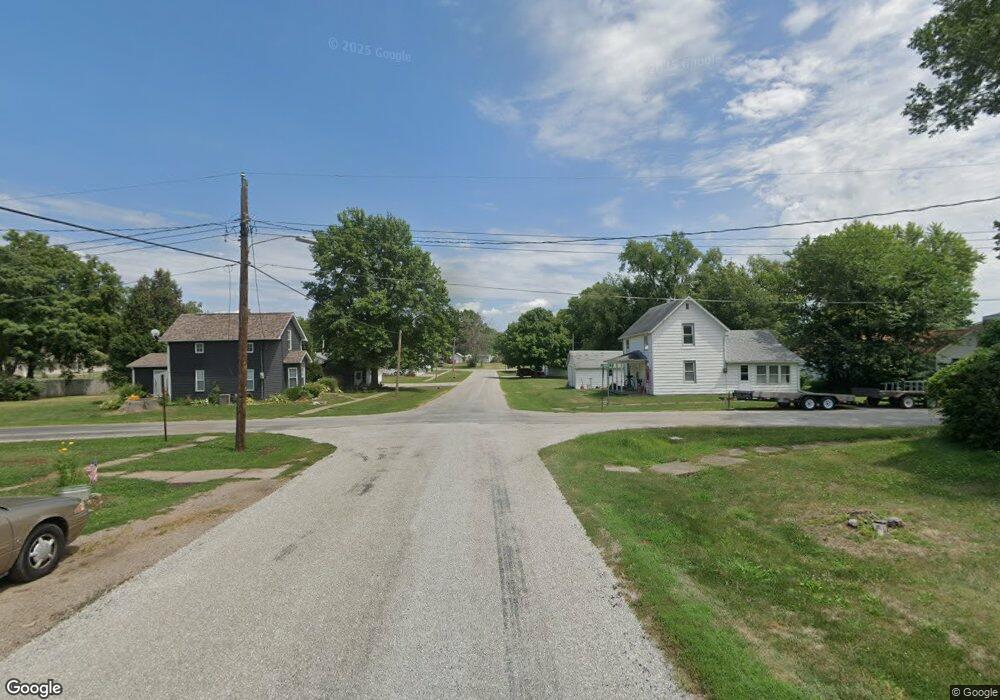 106 E Monroe St, Grand View, IA 52752 - photo 1