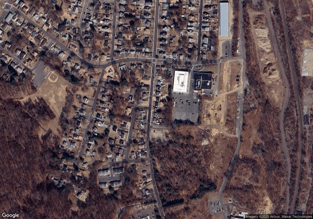 356 Cherry St, Naugatuck, CT 06770 - photo 1