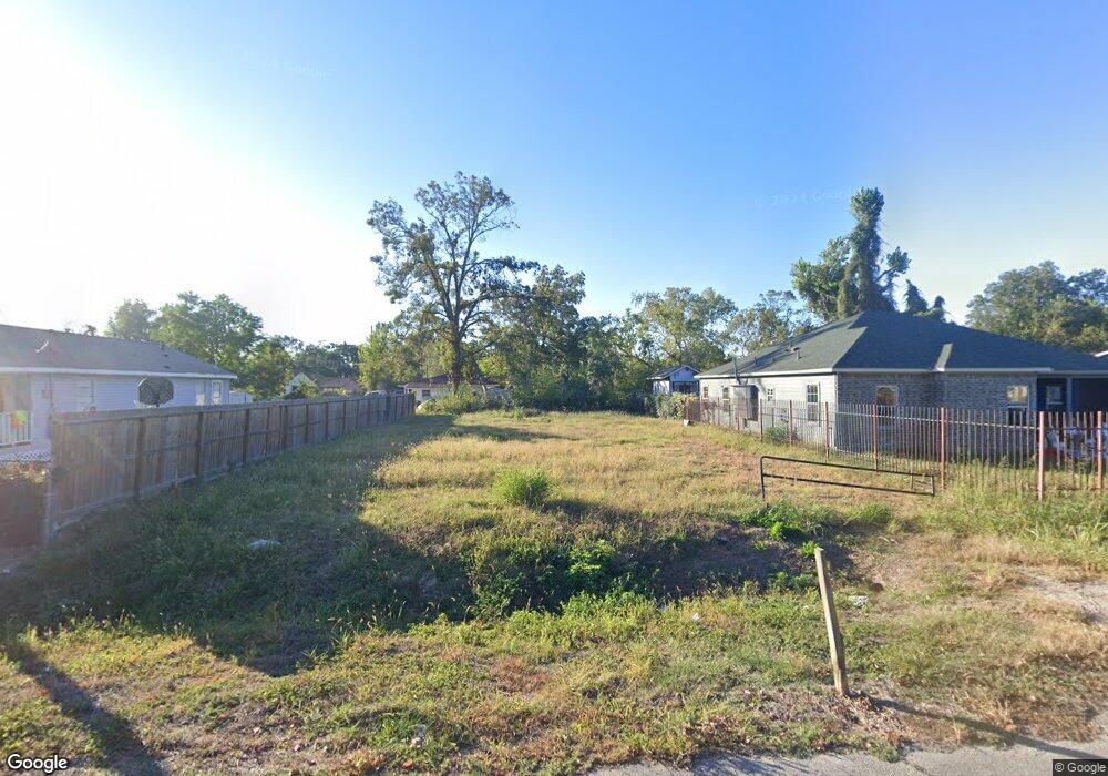 837 Enterprise St, Houston, TX 77088 - photo 1