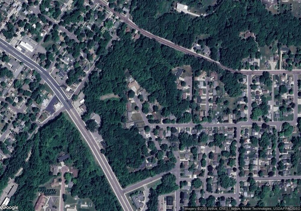 313 Woodshire Dr, Mankato, MN 56001 - photo 1