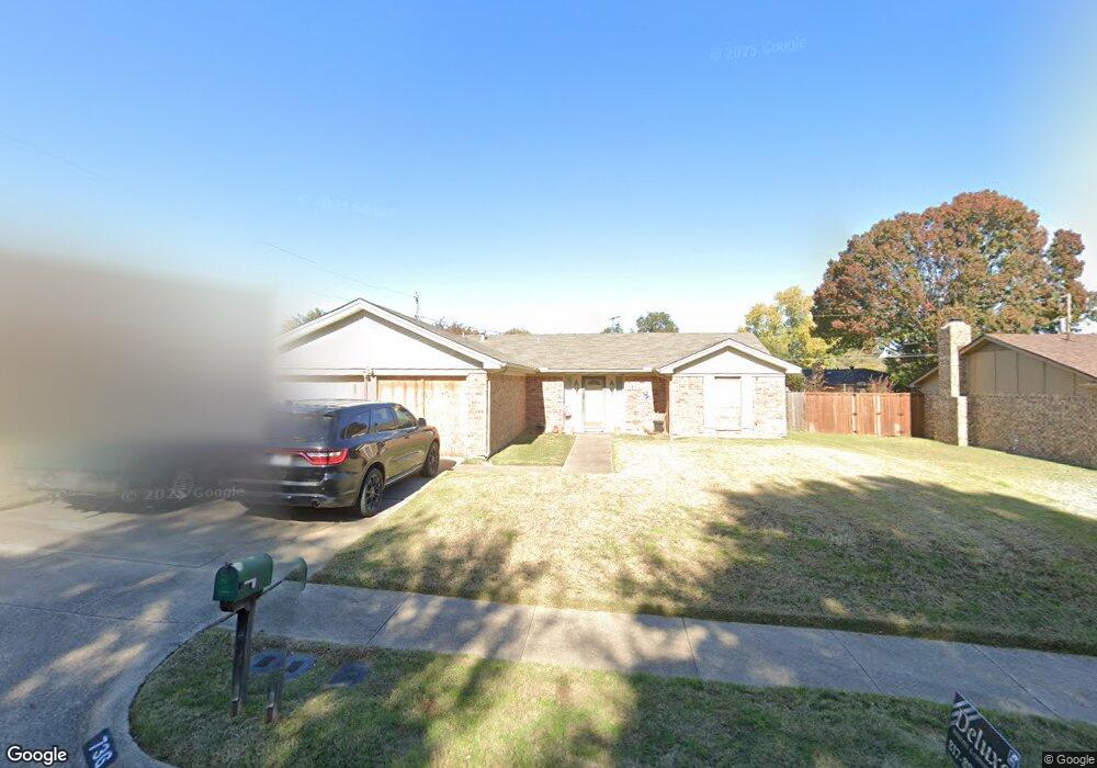 736 Regency Dr, Hurst, TX 76054 - photo 1