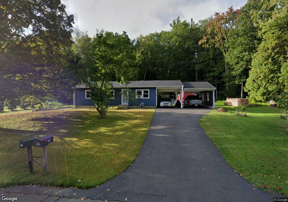 42 Greenwich Rd, Amherst, MA 01002 - photo 1