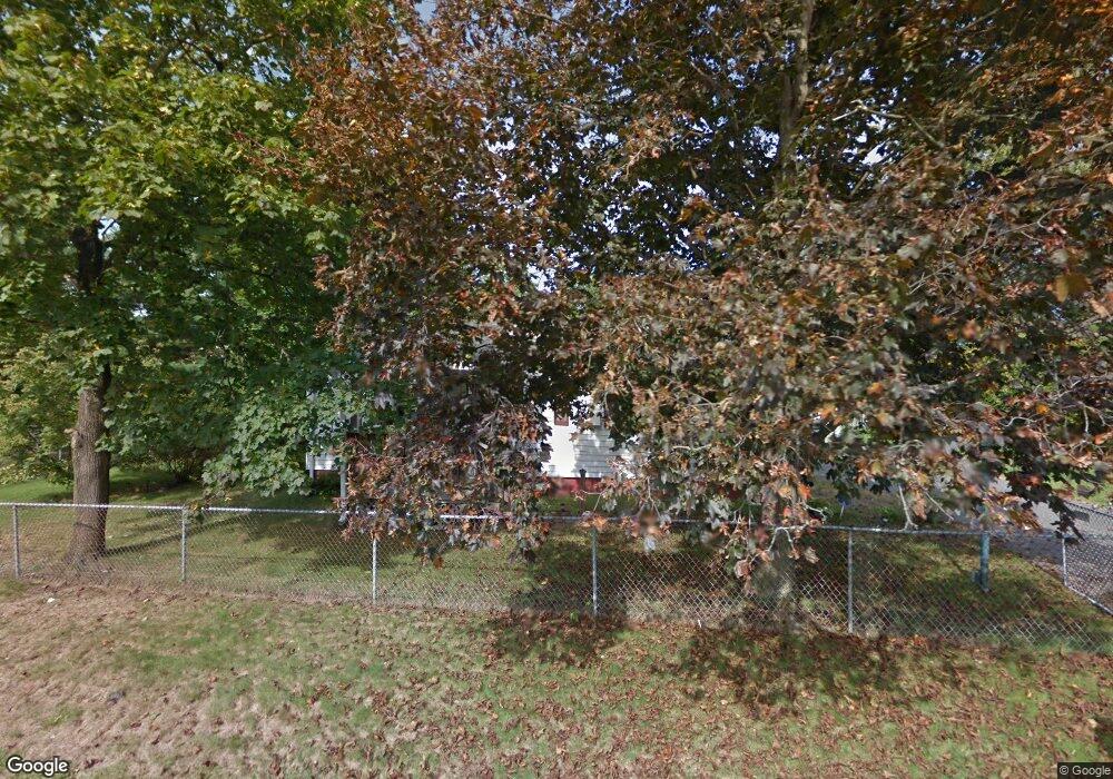 34 Redfern Dr, Springfield, MA 01109 - photo 1