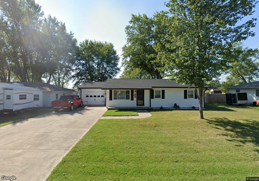 485 Collier St, Columbus, IN 47201 - photo 1