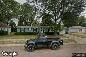 502 3rd St SE, Wagner, SD 57380