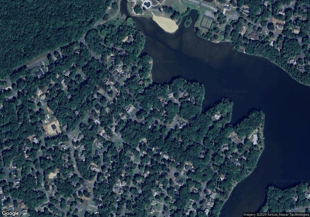 978 Lake Heritage Dr, Ruther Glen, VA 22546 - photo 1