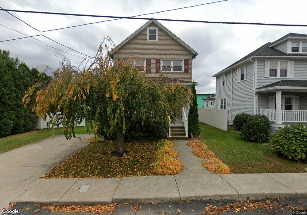 922 Throop St, Dunmore, PA 18512 - photo 1