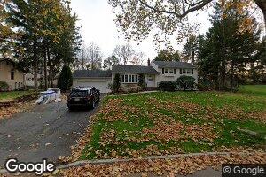 10 Cedar Ct, Closter, NJ 07624