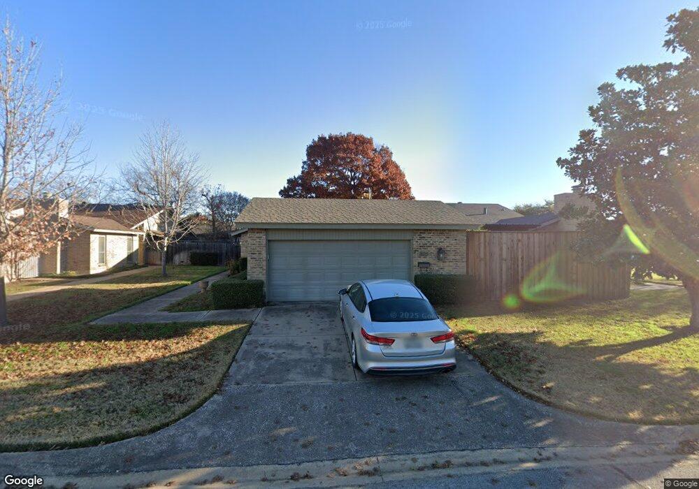 805 Shady Creek Ln, Bedford, TX 76021 - photo 1