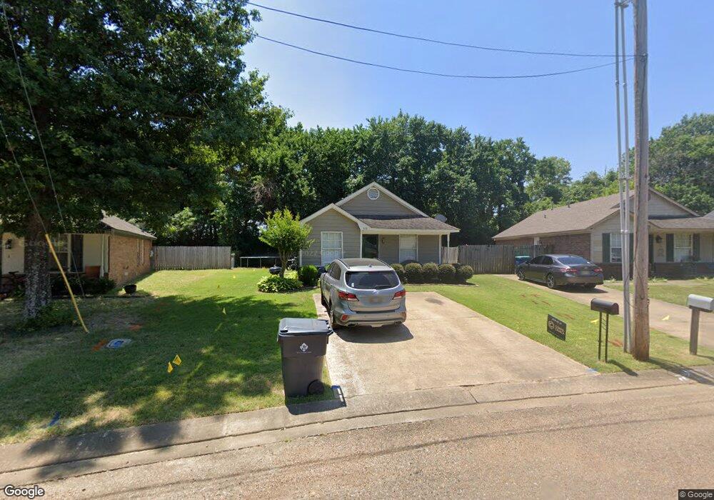 553 Shady Grove E, Hernando, MS 38632 - photo 1