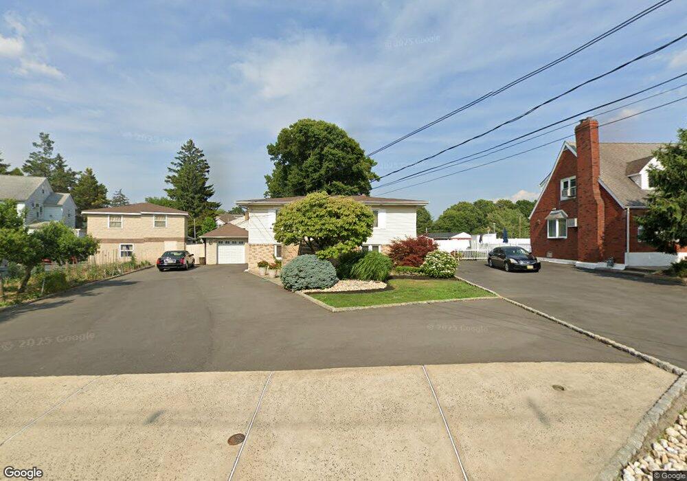 306 Myrtle St, Cliffwood, NJ 07721 - photo 1