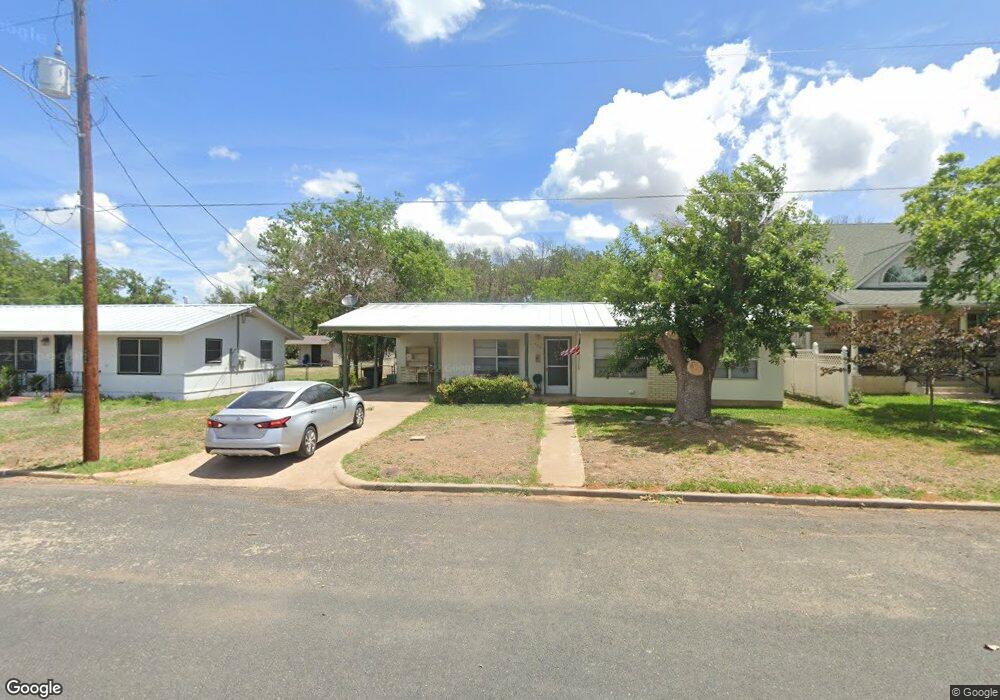 508 W Hackberry St, Fredericksburg, TX 78624 - photo 1