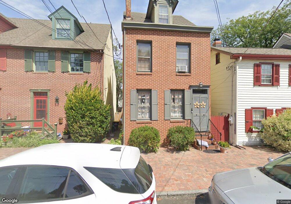 205 Chestnut St, New Castle, DE 19720 - photo 1