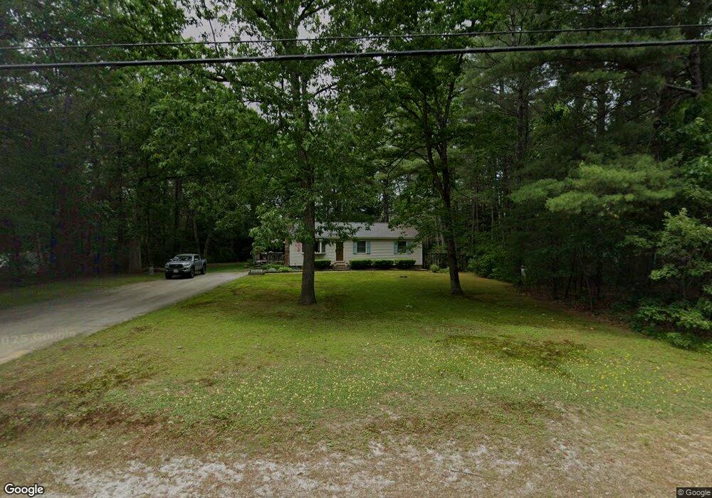 16 Nesenkeag Dr, Litchfield, NH 03052 - photo 1