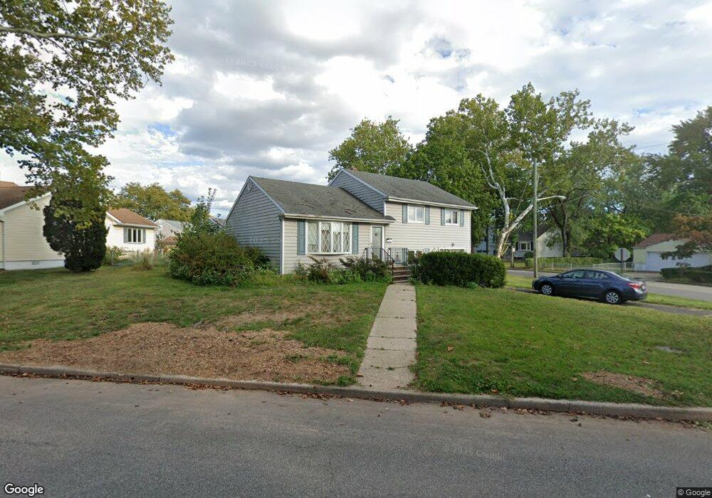 711 Princeton Rd, Linden, NJ 07036 - photo 1