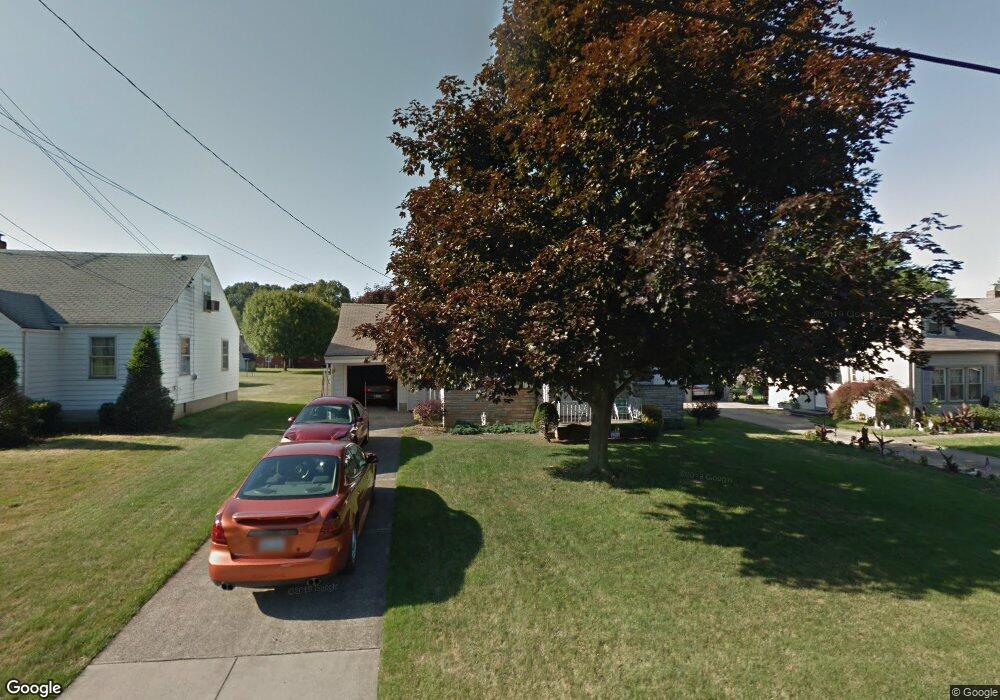391 W Omar St, Struthers, OH 44471 - photo 1