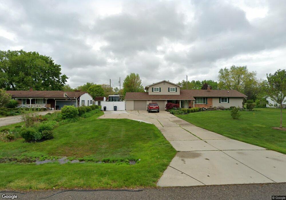 5304 Mapletree Ct, Flint, MI 48532 - photo 1