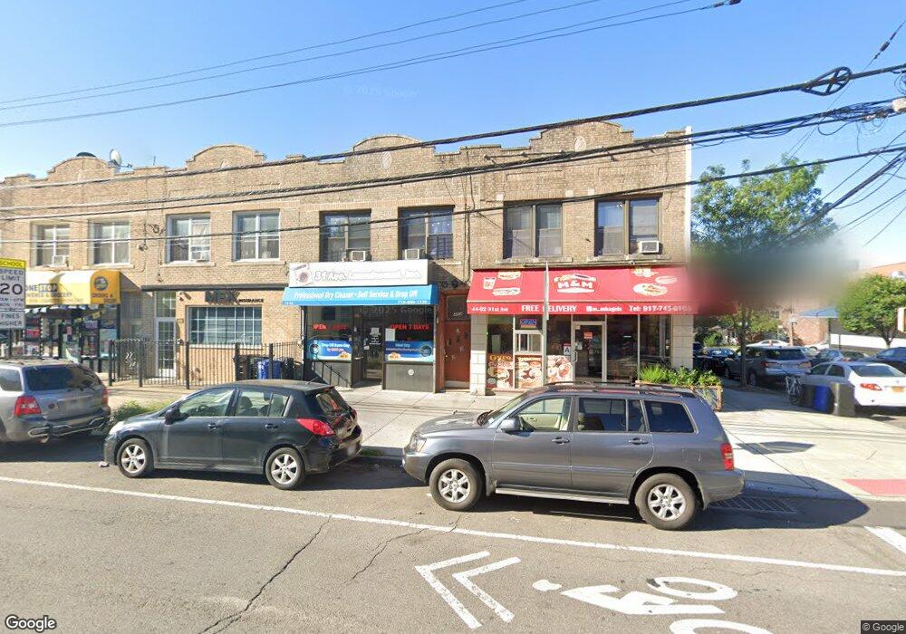 4404 31st Ave, Long Island City, NY 11103 - photo 1