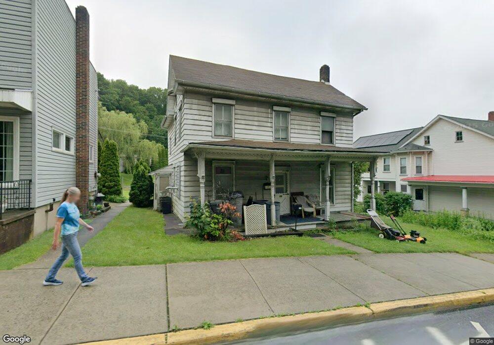 1226 Main St, Slatington, PA 18080 - photo 1