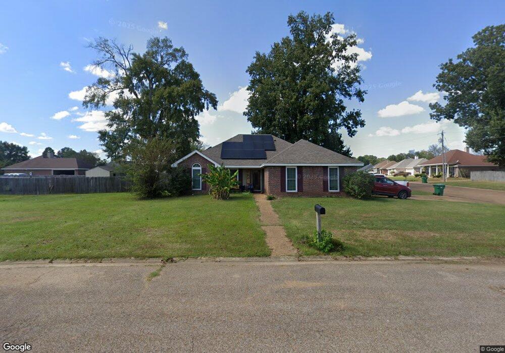1005 Windmill Dr, Byram, MS 39272 - photo 1