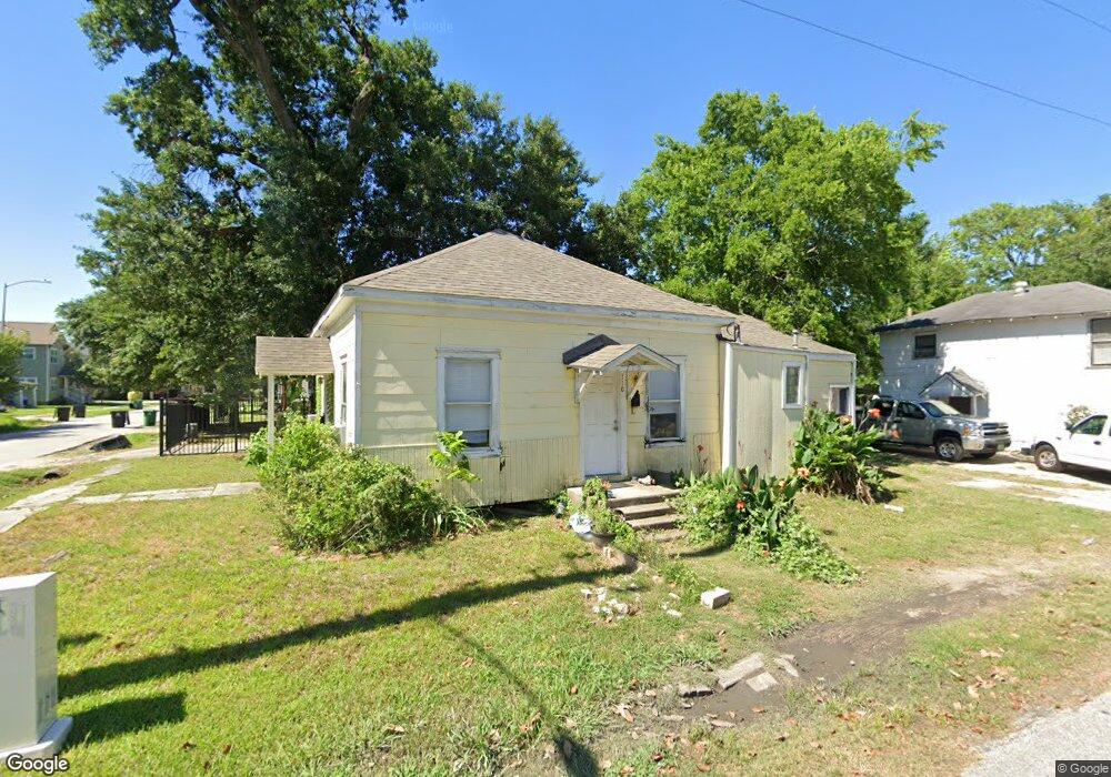 710 Gardner St, Houston, TX 77009 - photo 1