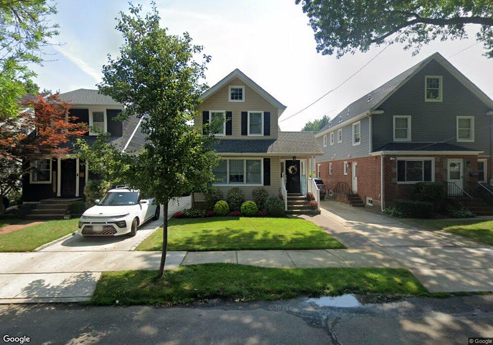 39 Childs Ave, Floral Park, NY 11001 - photo 1