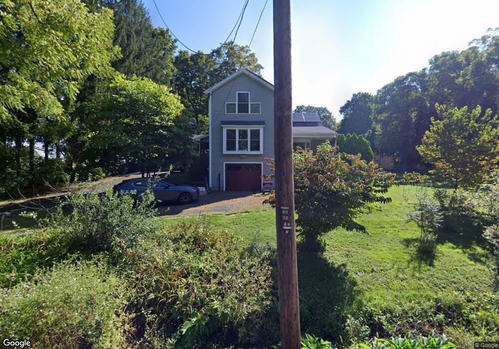 190 Middle St, Amherst, MA 01002 - photo 1