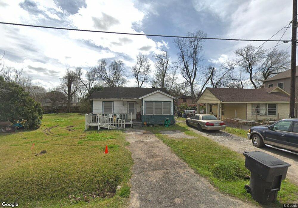 3918 Melbourne St, Houston, TX 77026 - photo 1