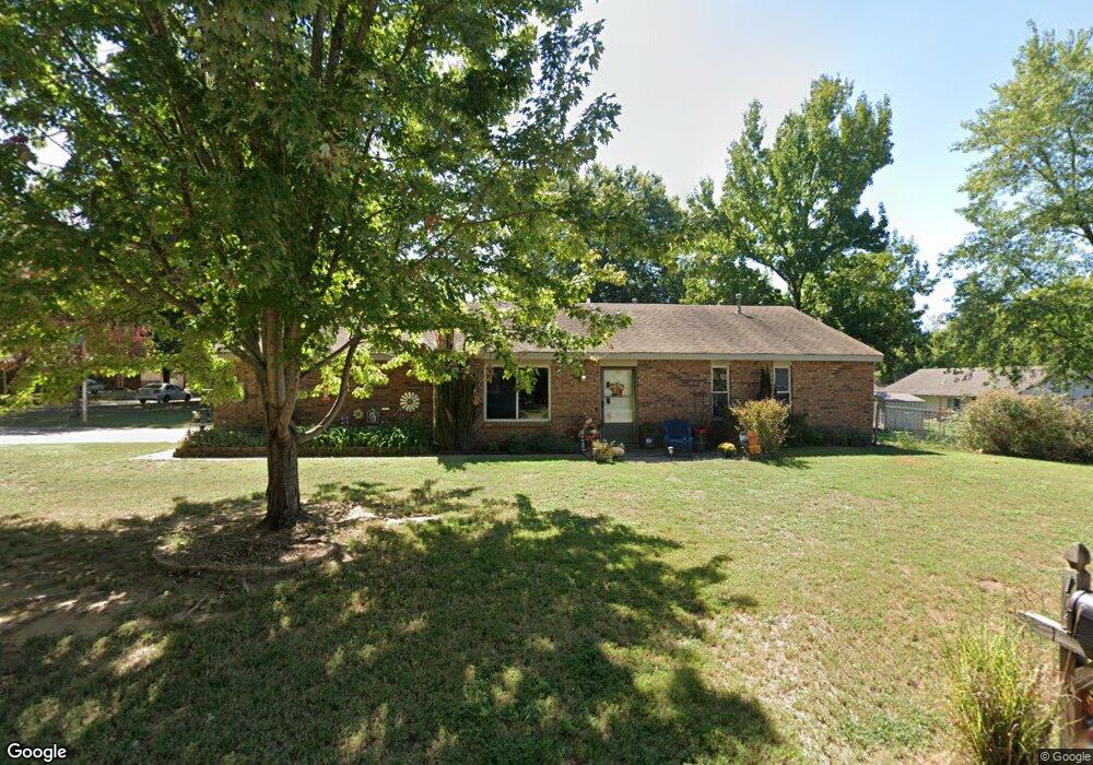 105 E 9th St S, Claremore, OK 74017 - photo 1