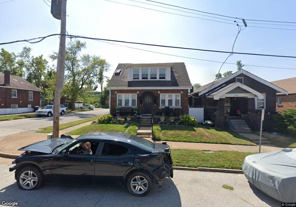4438 Rosalie St, Saint Louis, MO 63115 - photo 1
