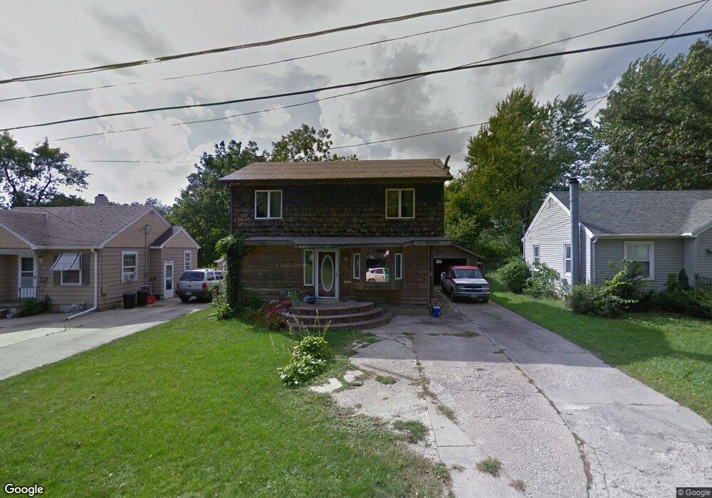 311 W 11th St N, Newton, IA 50208 - photo 1