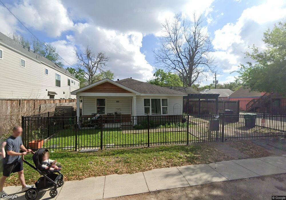810 E 24th St, Houston, TX 77009 - photo 1