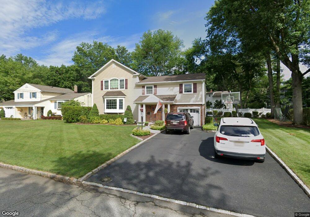 52 Radcliff Dr, New Providence, NJ 07974 - photo 1