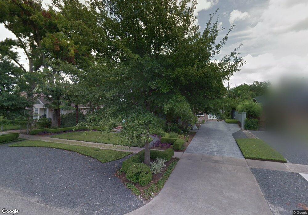 920 Arlington St, Houston, TX 77008 - photo 1