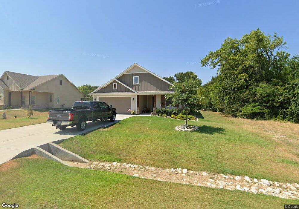 1421 Blue Bonnett Blvd, Gainesville, TX 76240 - photo 1