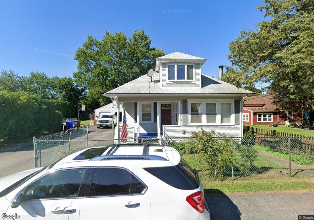 13 Lindy Ave, Riverside, RI 02915 - photo 1