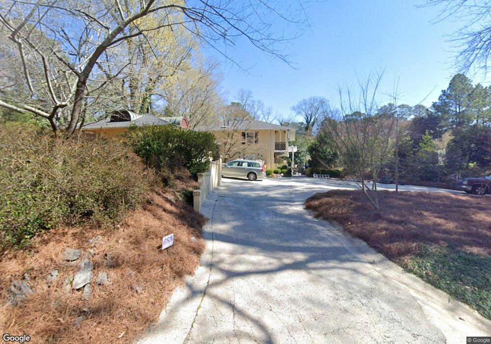 1111 Oakcliff Rd, Macon, GA 31211 - photo 1