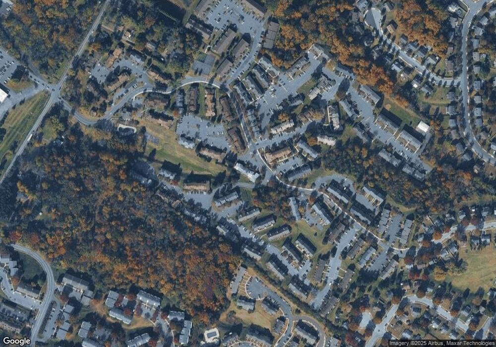 34-4 Wister Way, Reading, PA 19606 - photo 1