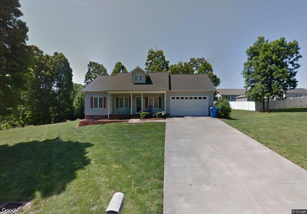 126 Cross Creek Dr, Statesville, NC 28625 - photo 1